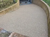 allée bétonnée