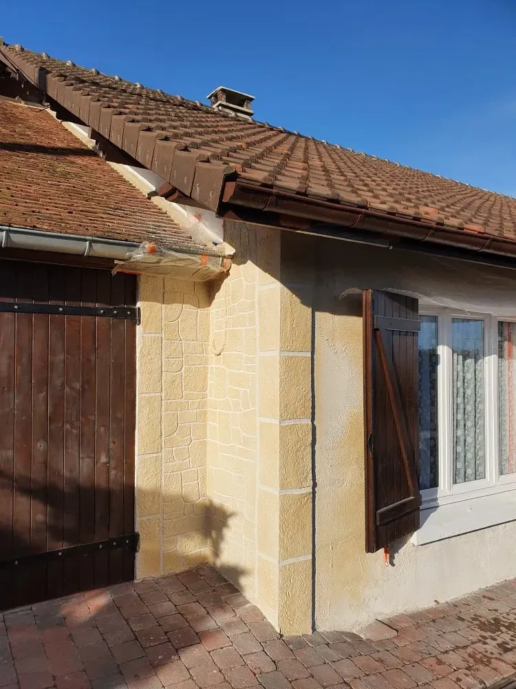 Pose d'un crépis sur l'ensemble de la maison chez un particulier près de Troyes (4)