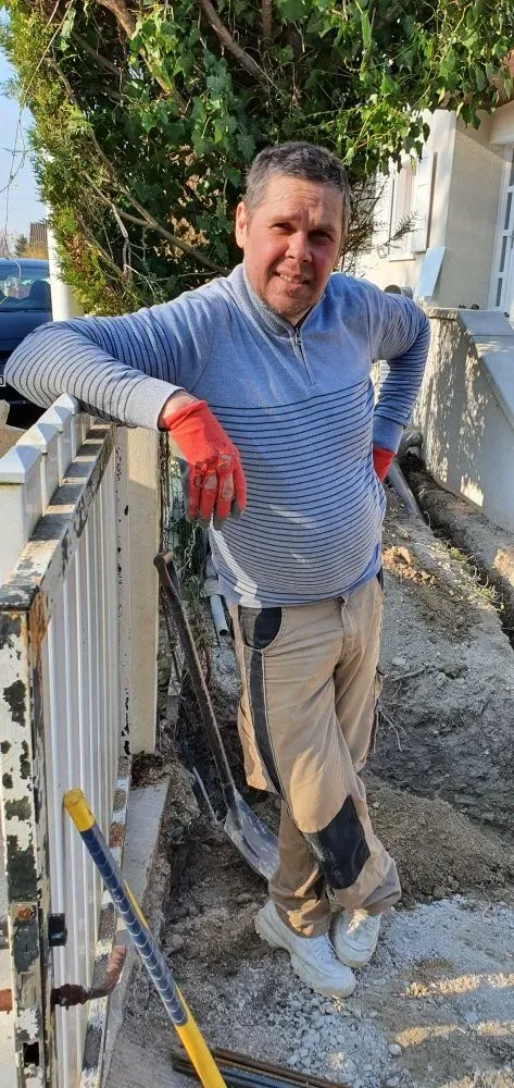 Rénovation d'une cour avec Création de puisards chez un particulier près de Troyes (5)