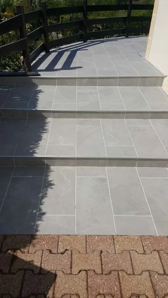 Pose de carrelage extérieur (2)